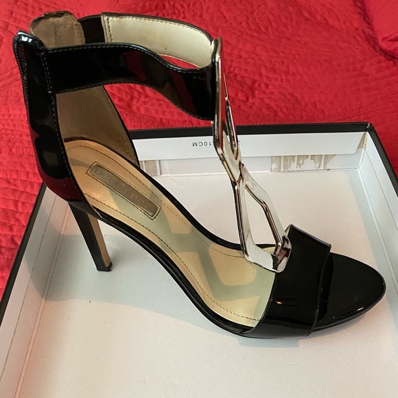 Black and Gold 4 inch Heels - Picture 2 of 5